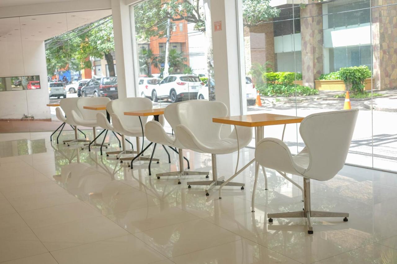 Hotel Senses Equipetrol 圣克鲁斯 外观 照片