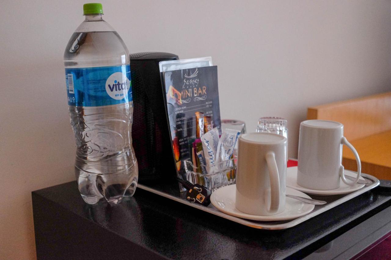 Hotel Senses Equipetrol 圣克鲁斯 外观 照片